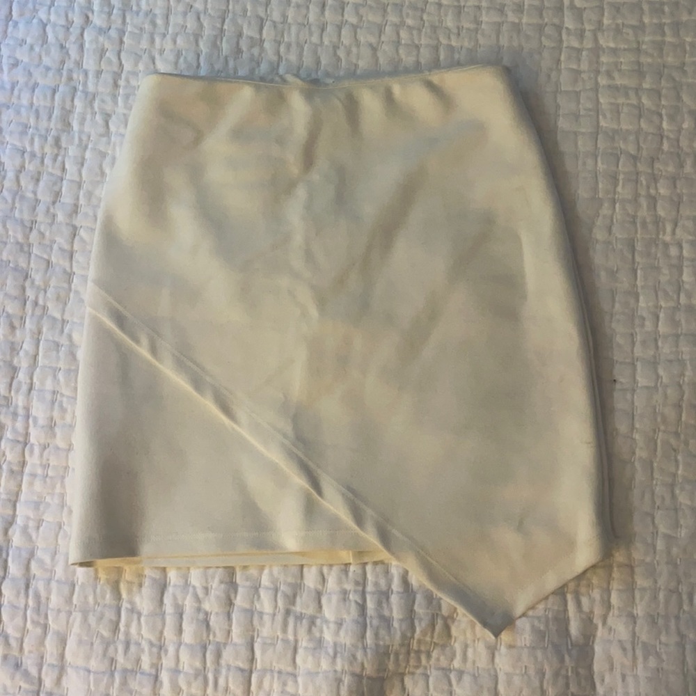 LF white skirt